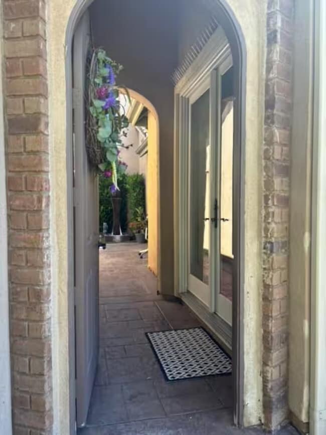 Entry way - 2891 Morning Creek Rd