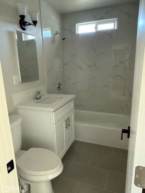 Photo - 410 E Park St