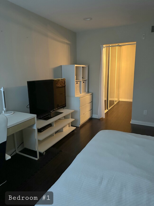 Photo - 5565 Canoga Ave Unit #