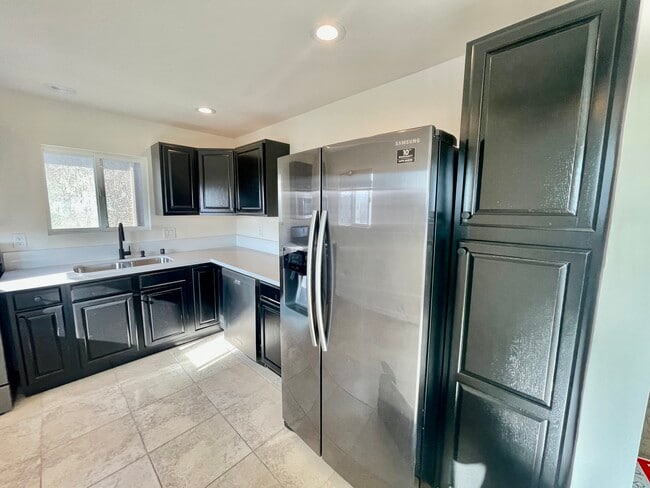 Photo - 16 Hermosa Ave Unit B