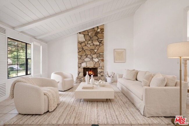 Photo - 1844 Michael Ln