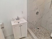 Photo - 729 W 41st St