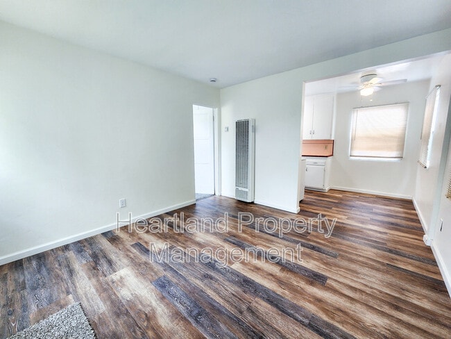 Photo - 848 1/2 Emerald Street