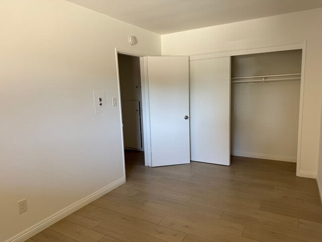 Photo - 2717 Vanderbilt Ln Unit B