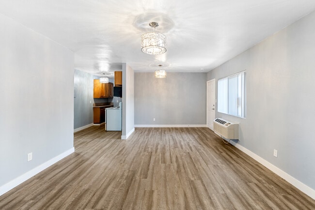 Building Photo - Rose Garden Apartments