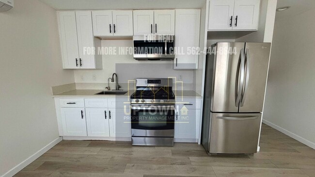 Photo - 8535 Bradwell Ave
