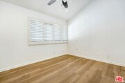 Photo - 22123 Burbank Blvd Unit 2