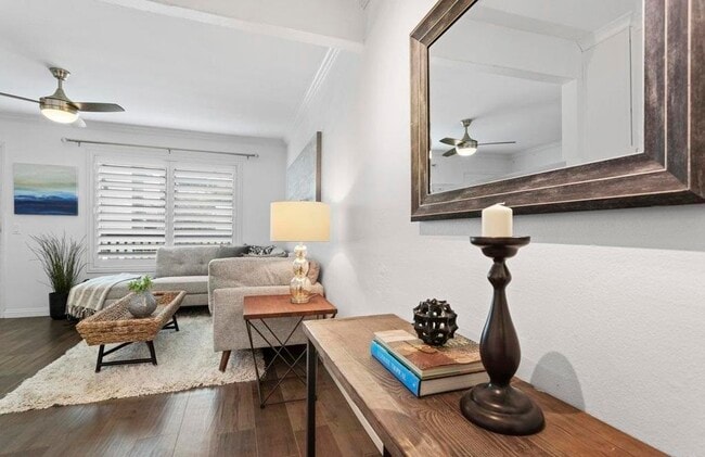 Photo - 615 Vine St Unit 28