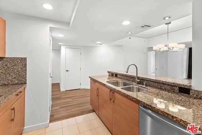 Photo - 13650 Marina Pointe Dr Unit 306