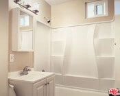Photo - 112 N Lincoln St Apartment