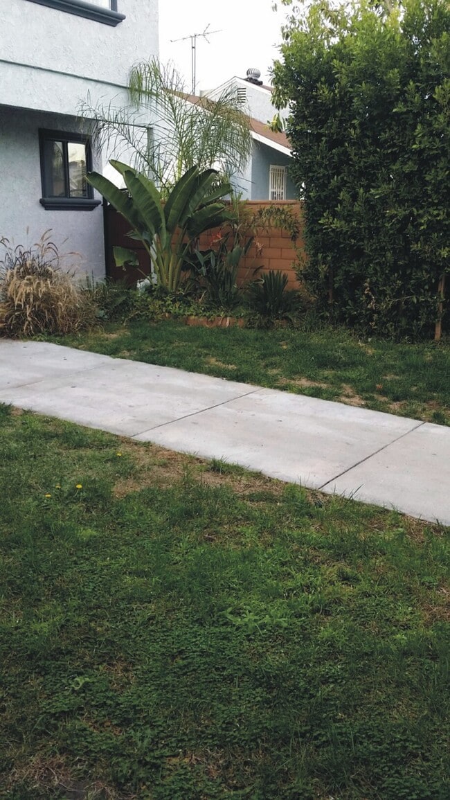 Photo - 6407 Gentry Ave