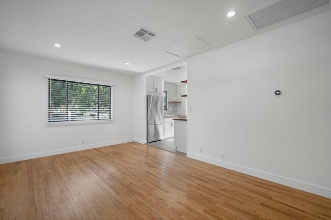 Photo - 654 Ozone St, Santa Monica, CA 90405