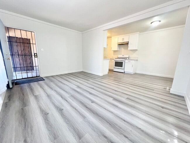 Photo - Charming Alamitos Beach 1-Bedroom Condo