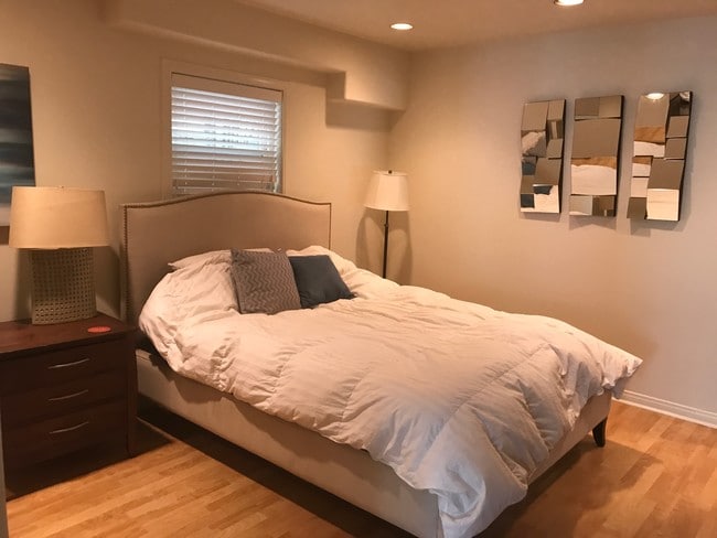 Bedroom - 17 Voyage St Unit A