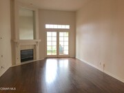 Photo - 3087 E Hillcrest Dr Townhome
