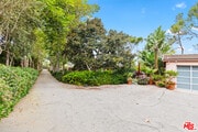 Photo - 7122 Dume Dr