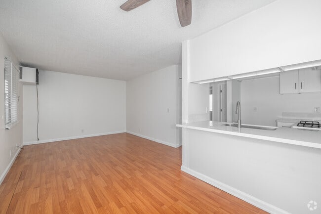 2BR, 1BA - 711SF - Living Room - 2763 San Marino