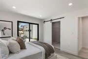 Photo - 624 N Gardner St