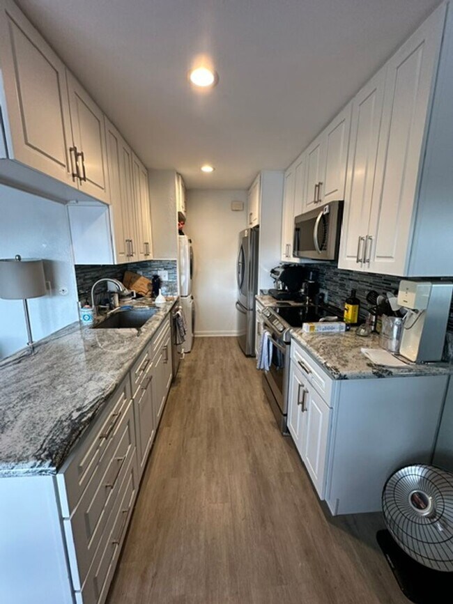 Photo - Fully Furnished in Bristol Cove Carlsbad! Unit 17