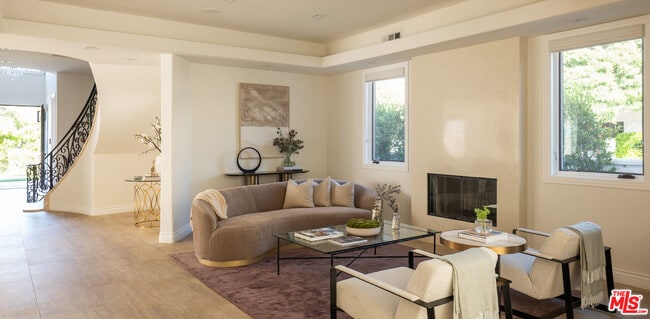 Photo - 1113 Amherst Ave