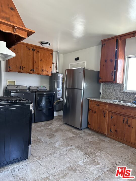 Building Photo - 22525 Del Valle St