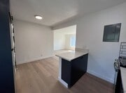 Photo - 2714 Queen St Unit 4