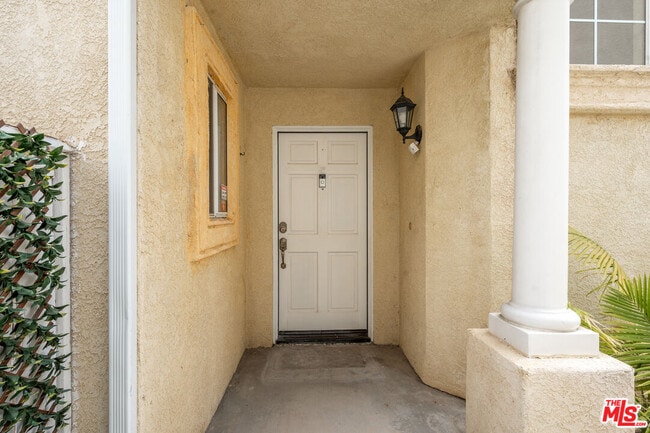 Photo - 18639 W Nathan Hill Dr