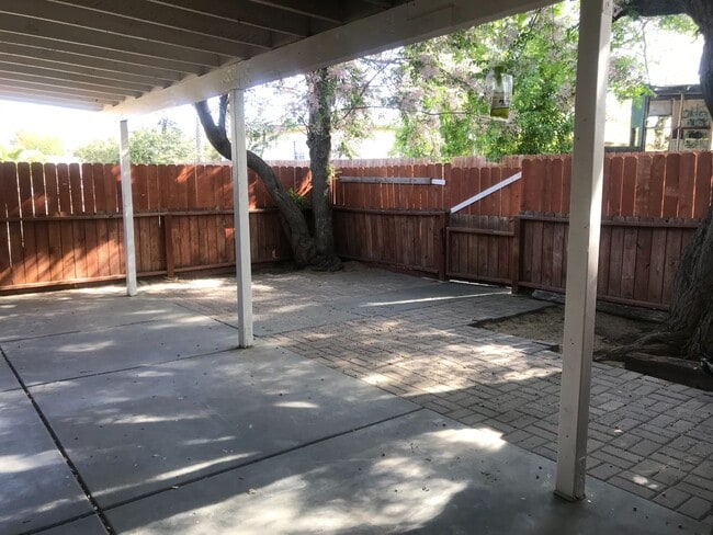 Photo - 14993 Yucca Ave Unit #A