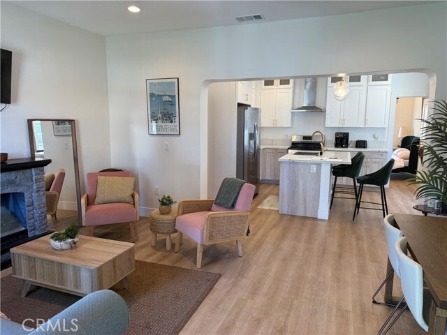 Photo - 2918 E 7th St