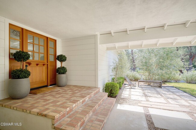 Photo - 1292 Brookview Ave