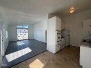 Photo - 728 Sidonia Ave