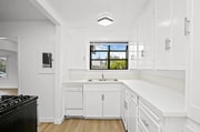 Photo - 3 Bedroom, 1 Bathroom Home – Ideal for Stu...