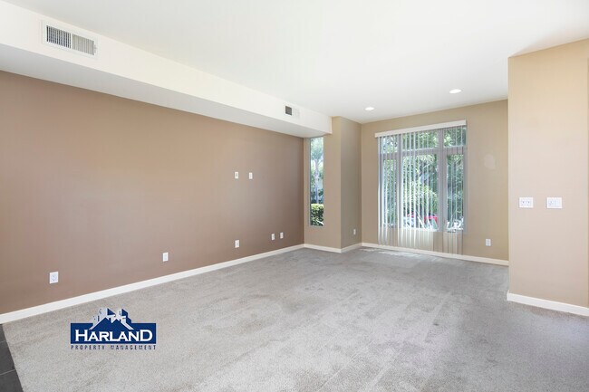 Photo - 3528-3538 Indiana Street Unit 3528- Unit 3528