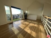 Photo - 311 Hill St Unit 2