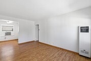 Photo - 20610 Hartland St