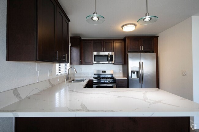 Building Photo - Beautiful Bird Rock 1 Bedroom with Washer/... Unit 2A Rental
