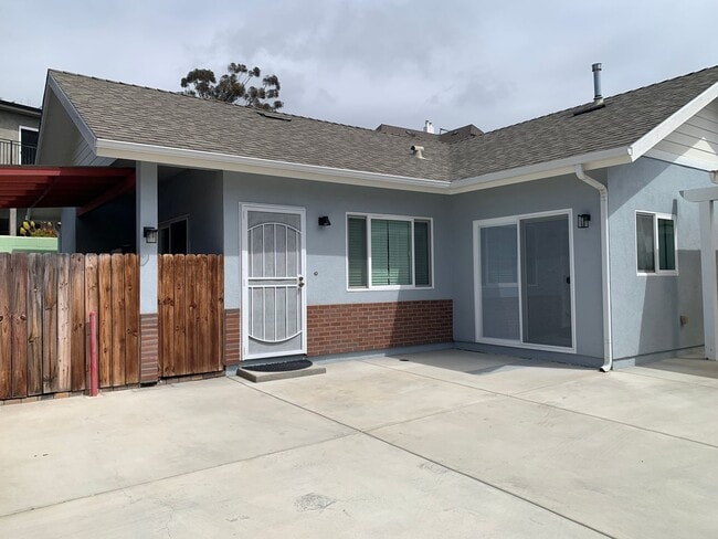 Photo - FURNISHED 2+ 2 Cottage - Downtown Ventura Unit 1217 Poli St