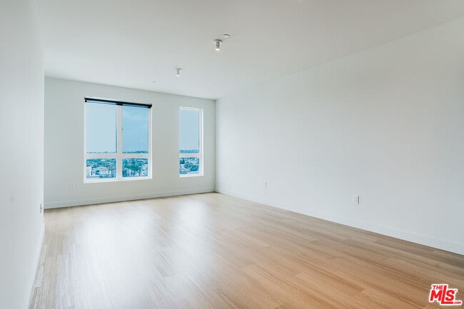 Photo - 10601 Washington Blvd Unit 428