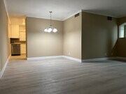 Dinning Area - 1515 Oak St Unit 11