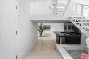 Photo - 764 N Doheny Dr