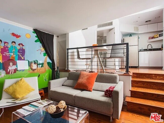 Photo - 8661 Clifton Wy