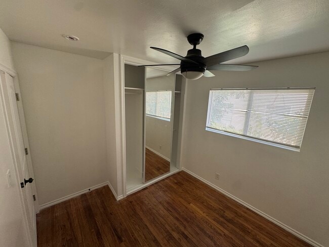 Photo - 2837 Huron St Unit 2837 1/2