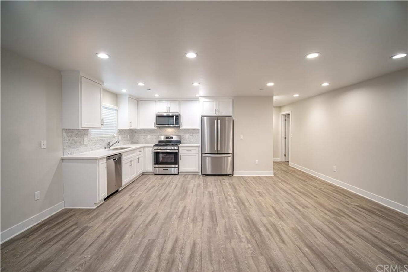 SPACIOUS and nicely updated 3bd/2ba near U... - SPACIOUS and nicely updated 3bd/2ba near U... Apartment Unit 1560