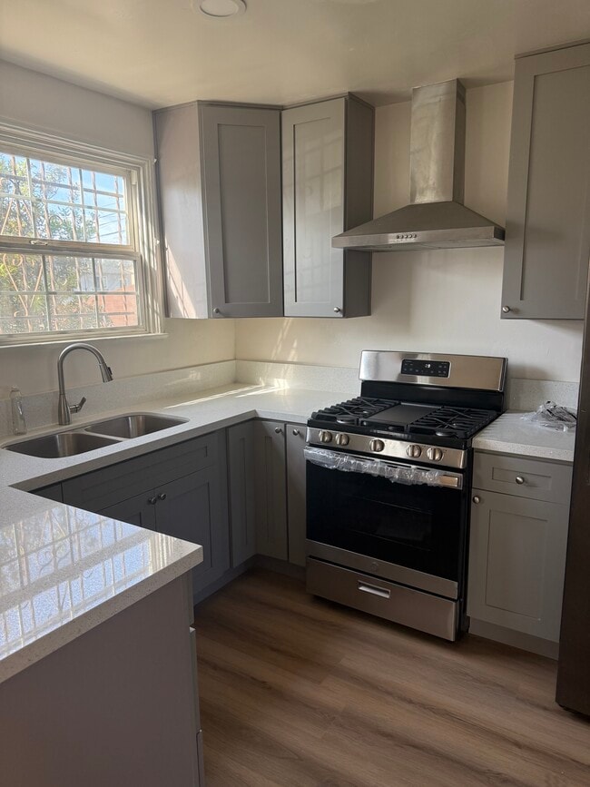 Photo - 10329 S Wilton Pl Unit 10329 S. Wilton Pl