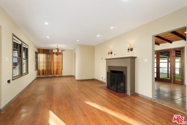 Photo - 2587 S Westgate Ave