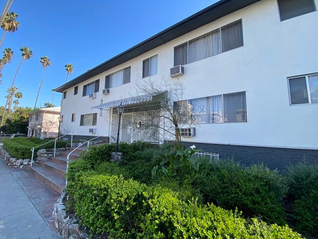 Photo - 6000 Franklin Ave