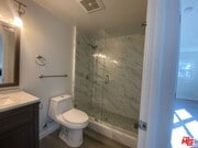 Photo - 142 Douglas St