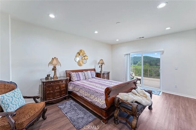 Photo - 26607 Millhouse Dr