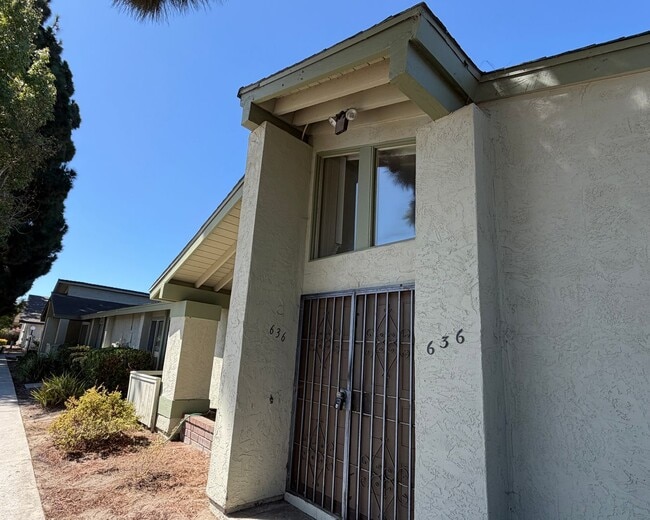 Building Photo - 636 Kumquat Way