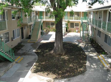 Photo - Victory  Plaza Apartments